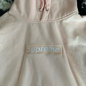 Supreme sweatshirt/hoodie